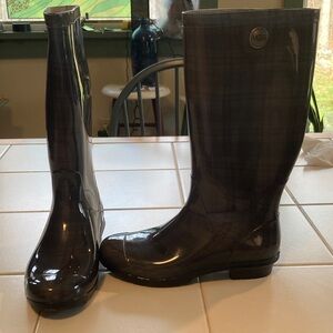 UGG Dark Plaid Waterproof Boots